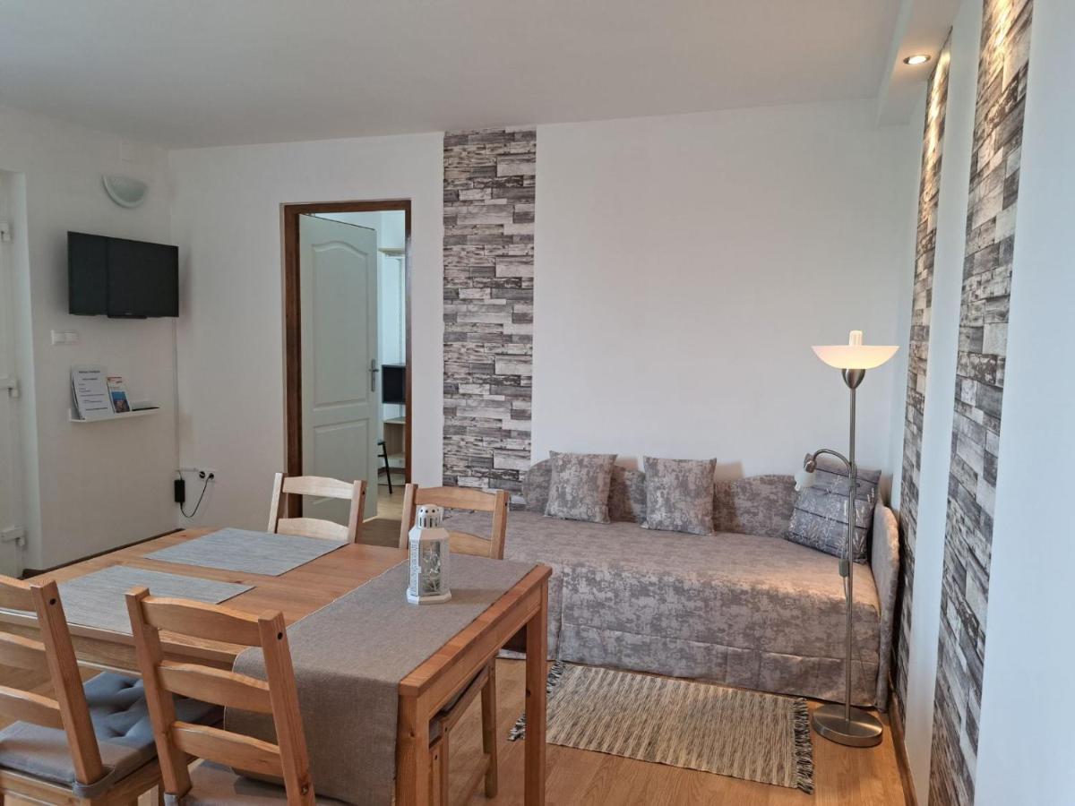 Nefelejcs Vendeghaz Otel Balatonkenese Dış mekan fotoğraf